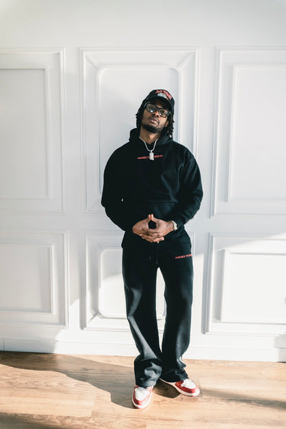 AV Iconic Uniform - Black